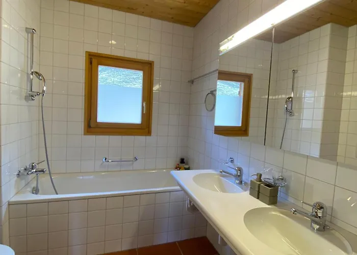 Haus Gaut Langwies By *